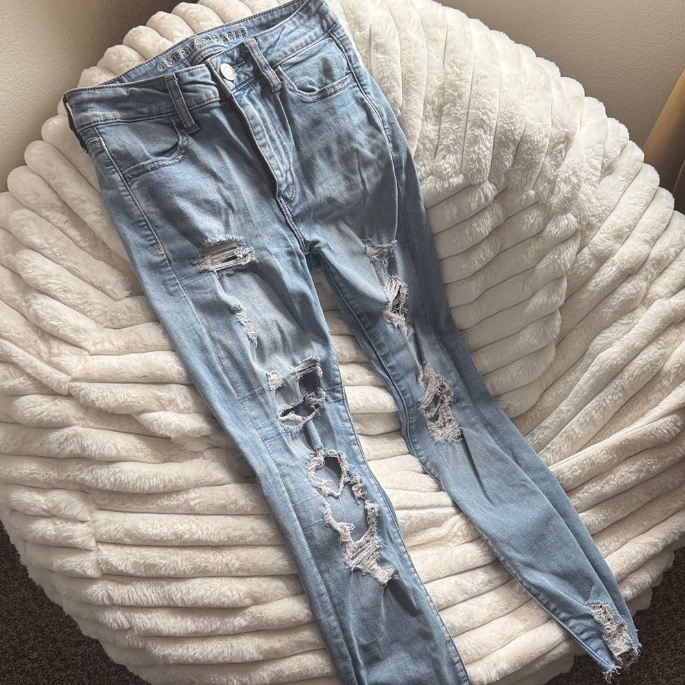 American Eagle Outfitters Ripped Light Blue Jeans